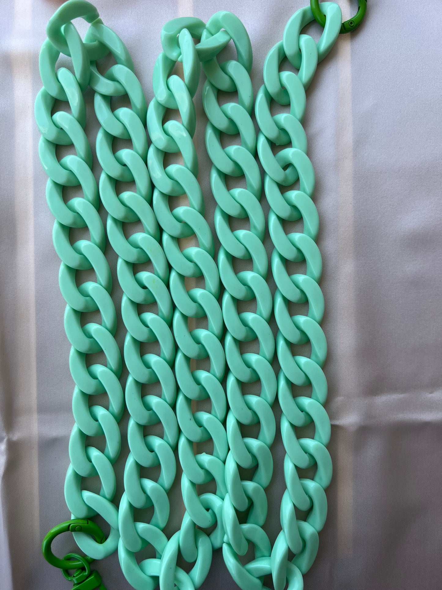 Catena resina Verde Menta