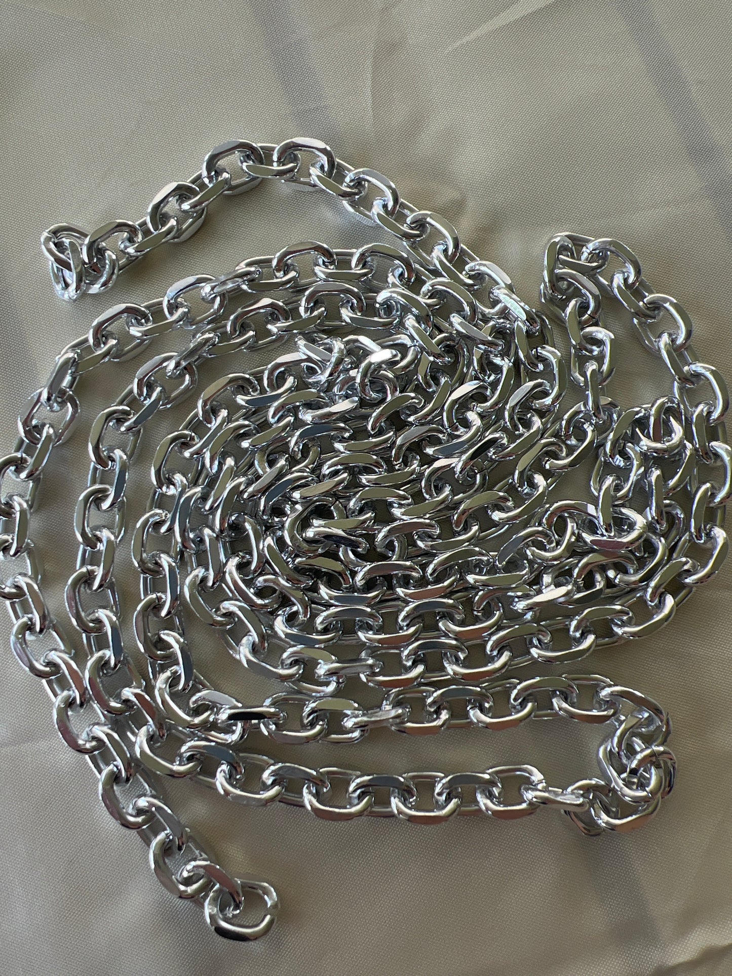 Catena piccola liscia