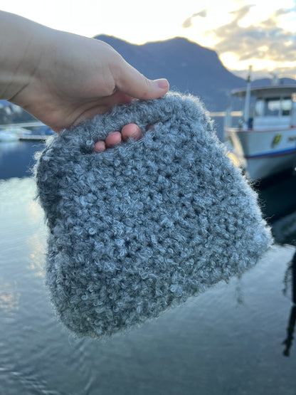 Clutch grigia pelosetta