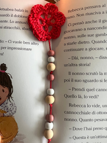 Segnalibro Fiore tra le righe