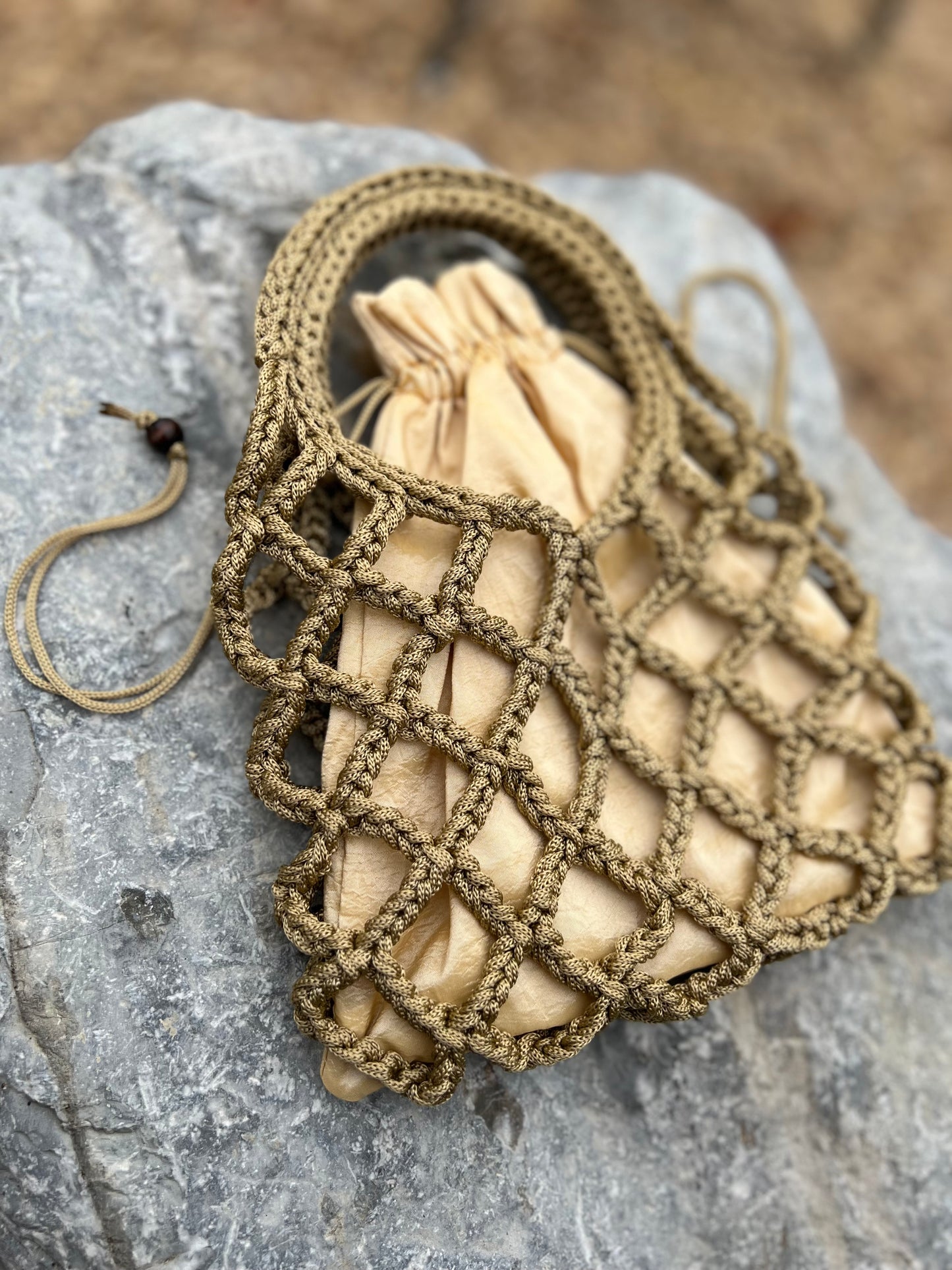 Lavy Limited Edition Gold