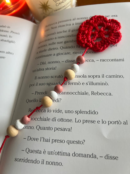 Segnalibro Fiore tra le righe