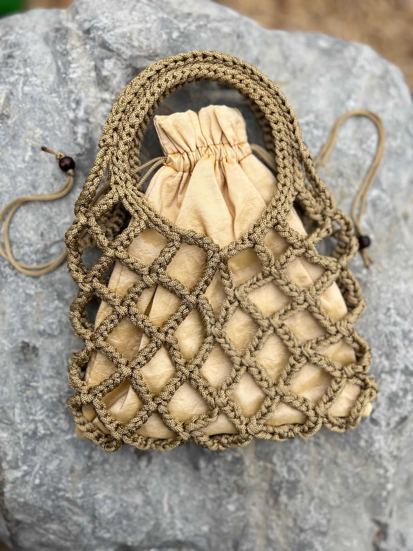 Lavy Limited Edition Gold